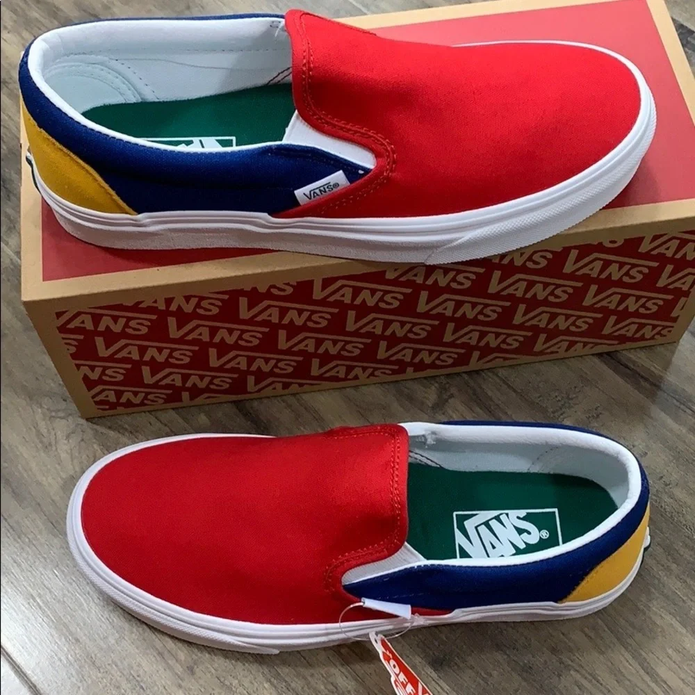 •VANS CLASSIC SLIP ON VANS YACHT CLUB red/blue MENS•